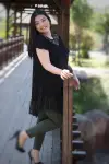 KADIN SİYAH BÜYÜK BEDEN DANTELLİ FIRFIRLI LİKRALI VİSKON BLUZ