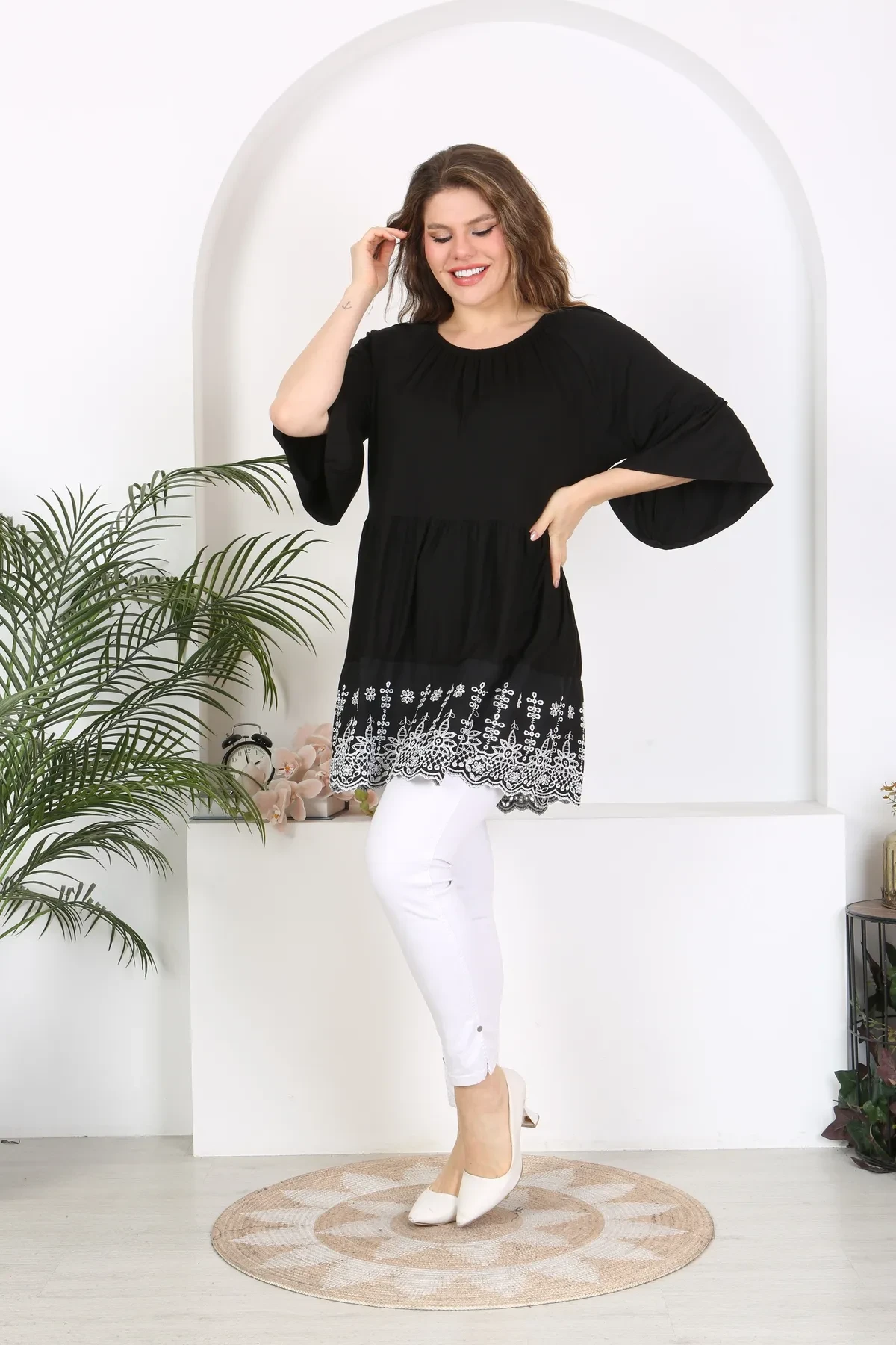 KADIN BÜYÜK BEDEN MADONNA YAKA ETEK FİSTO DETAY ESNEK VİSKON TUNİK