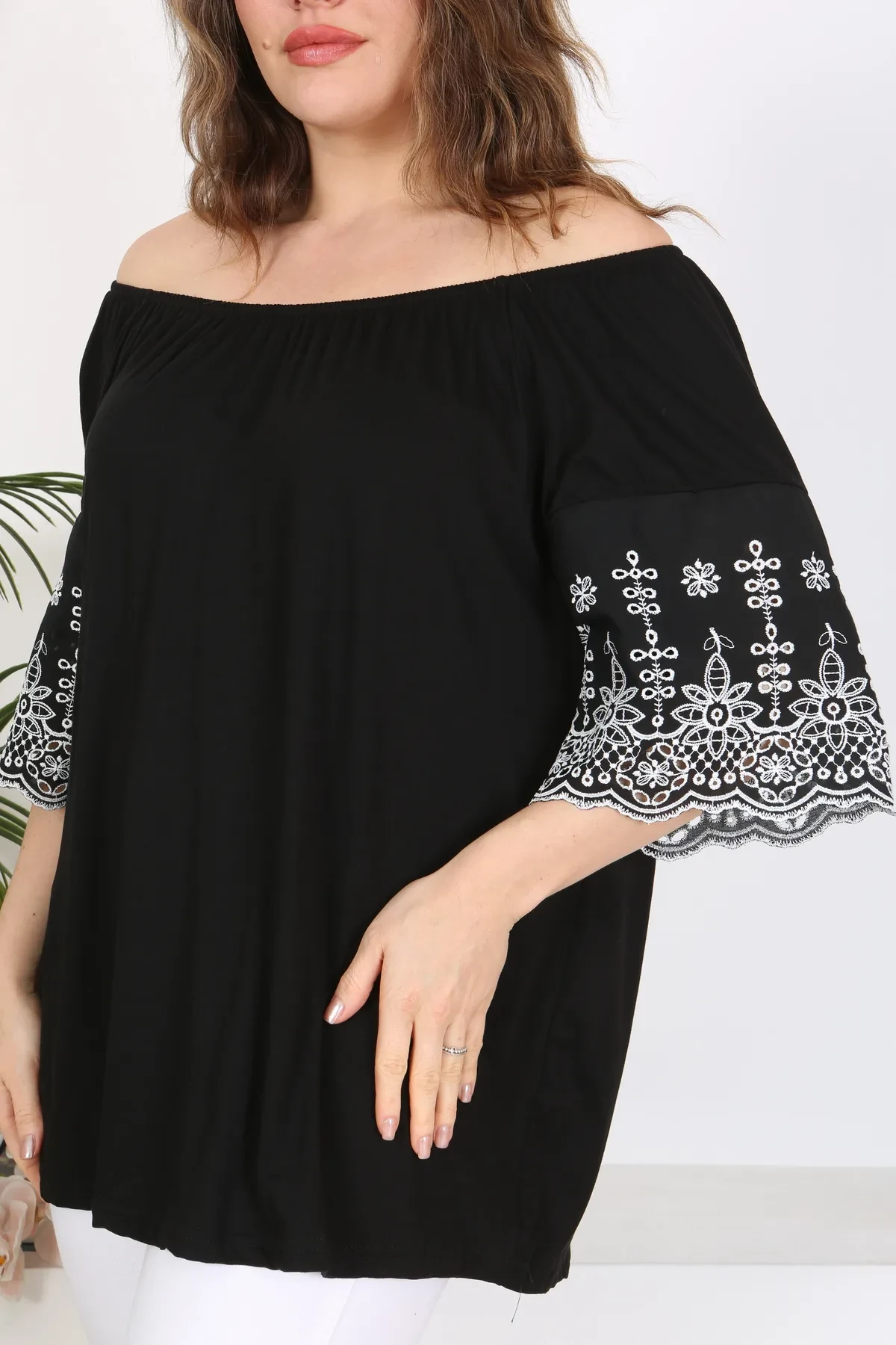 KADIN BÜYÜK BEDEN MADONNA YAKA KOL FİSTO DETAY ESNEK VİSKON TUNİK