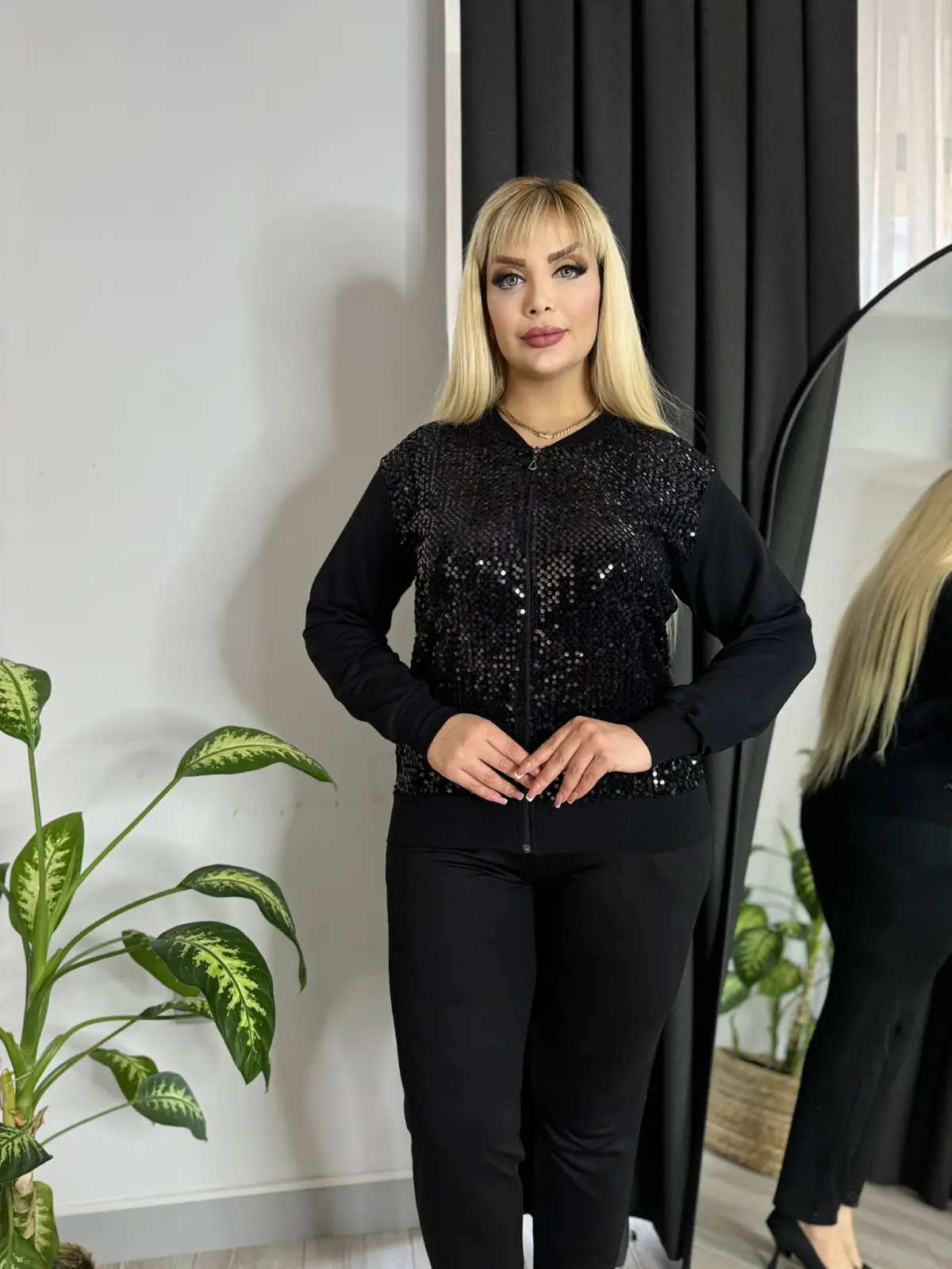 KADIN BÜYÜK BEDEN ÖNÜ PAYET DETAY KRİSTAL İKİ İPLİK HIRKA