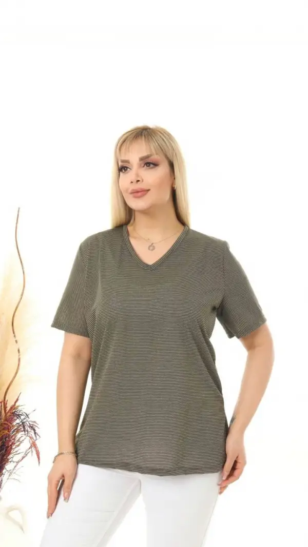 KADIN BÜYÜK BEDEN V YAKA SİMLİ ÇİZGİLİ VİSKON TSHIRT