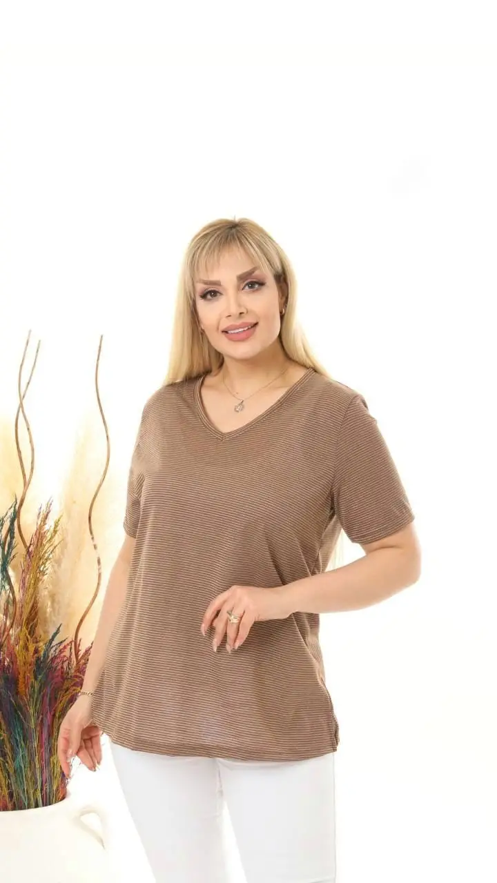 KADIN BÜYÜK BEDEN V YAKA SİMLİ ÇİZGİLİ VİSKON TSHIRT