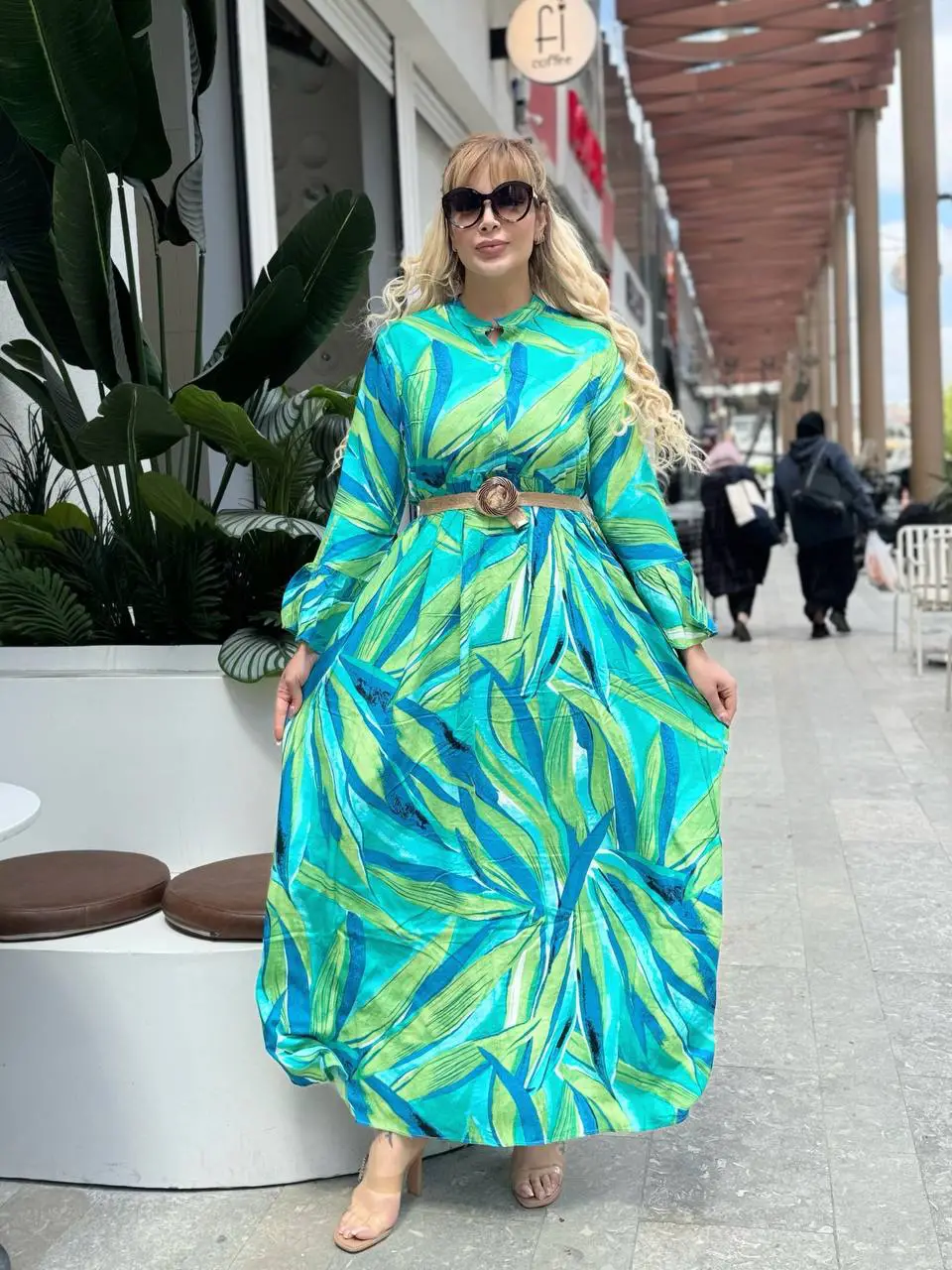 KADIN BÜYÜK BEDEN DÜĞMELİ YAKASI PATLI İSPANYOL KOL DOKUMA ELBİSE