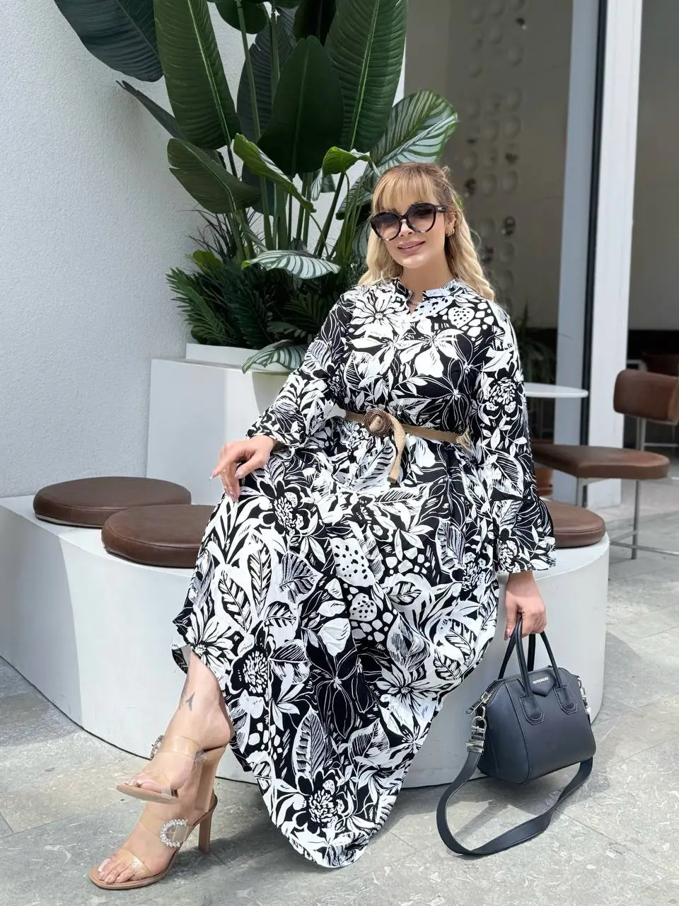 KADIN BÜYÜK BEDEN DÜĞMELİ YAKASI PATLI İSPANYOL KOL DOKUMA ELBİSE