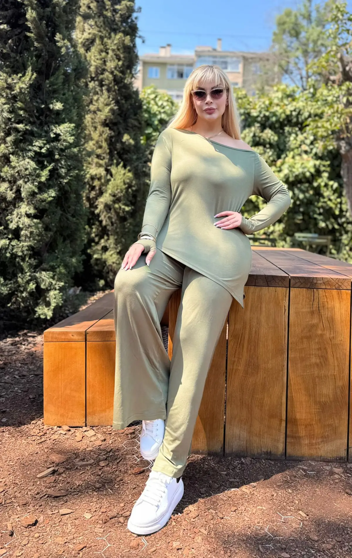  KADIN BÜYÜK BEDEN DEGAJE YAKA ASİMETRİK YIRTMAÇLI ESNEK VİSKON TAKIM