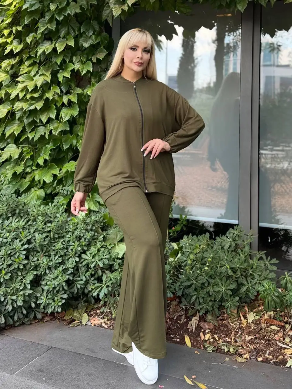 KADIN BÜYÜK BEDEN HAKİM YAKA FERMUARLI LİKRALI KRİSTAL İKİ İPLİK TAKIM