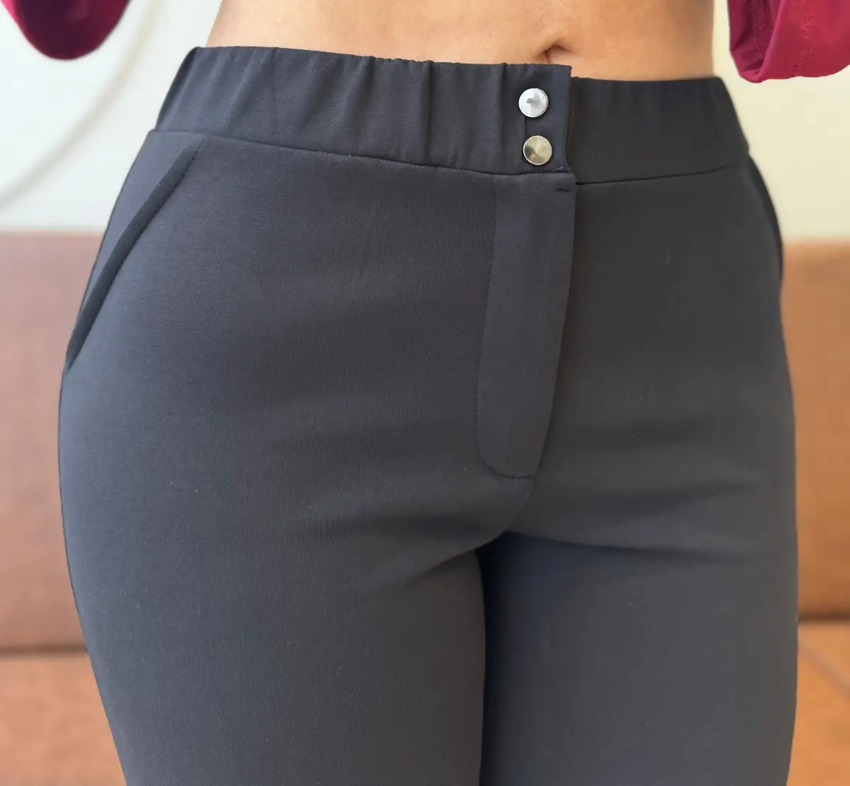  KADIN BÜYÜK BEDEN PAÇA ÇITÇIT DETAY FERMUARLI BİLEK BOY LİKRALI ÇELİK PANTOLON