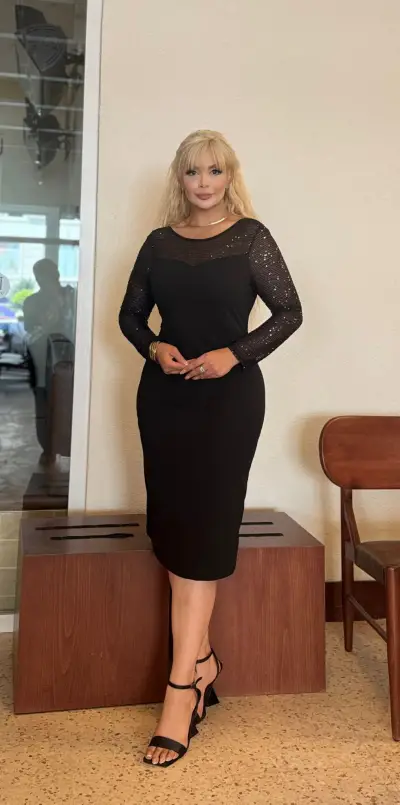 KADIN BÜYÜK BEDEN KALP YAKA PAYET DETAY LİKRALI SCUBA KREP ABİYE ELBİSE