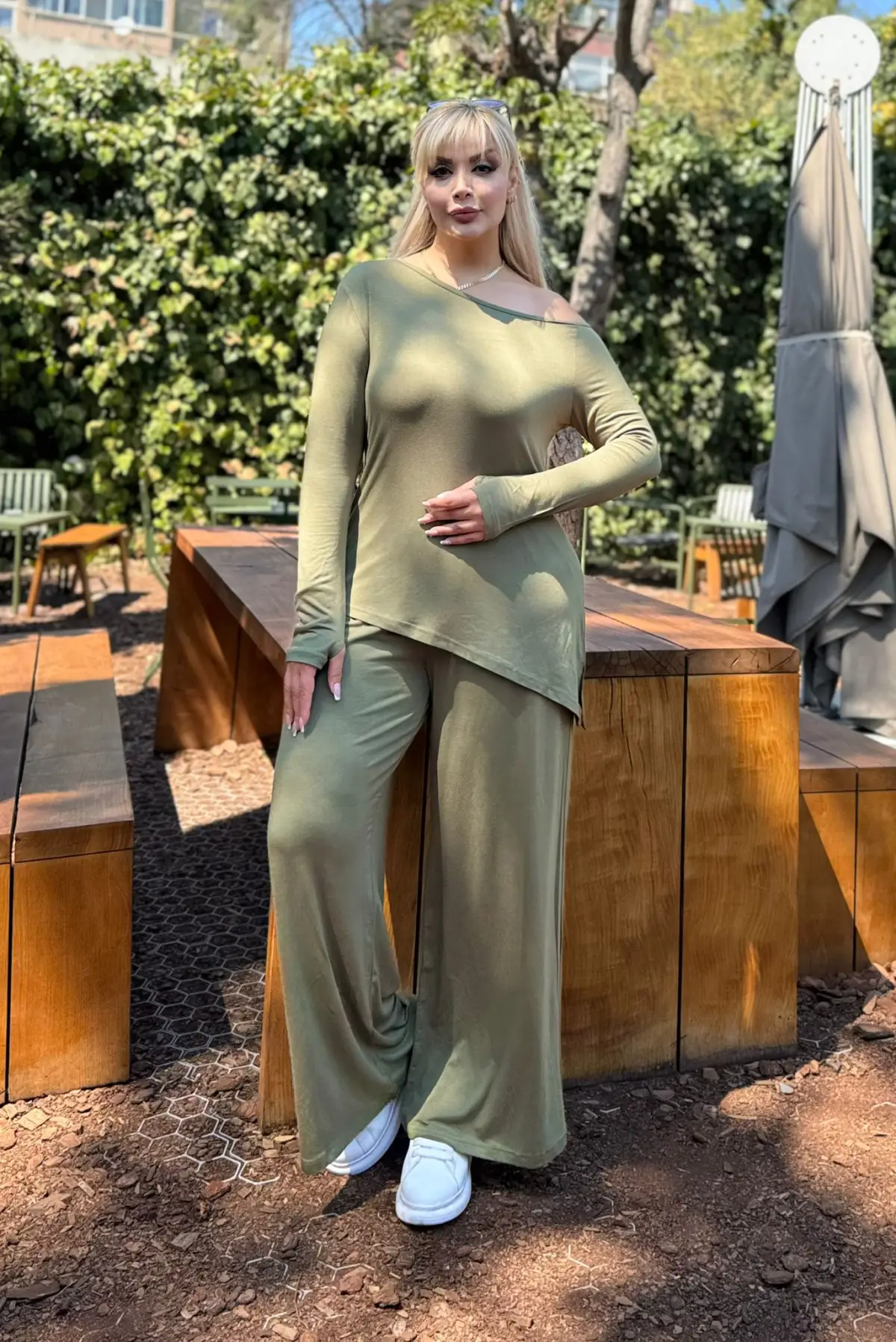  KADIN BÜYÜK BEDEN DEGAJE YAKA ASİMETRİK YIRTMAÇLI ESNEK VİSKON TAKIM