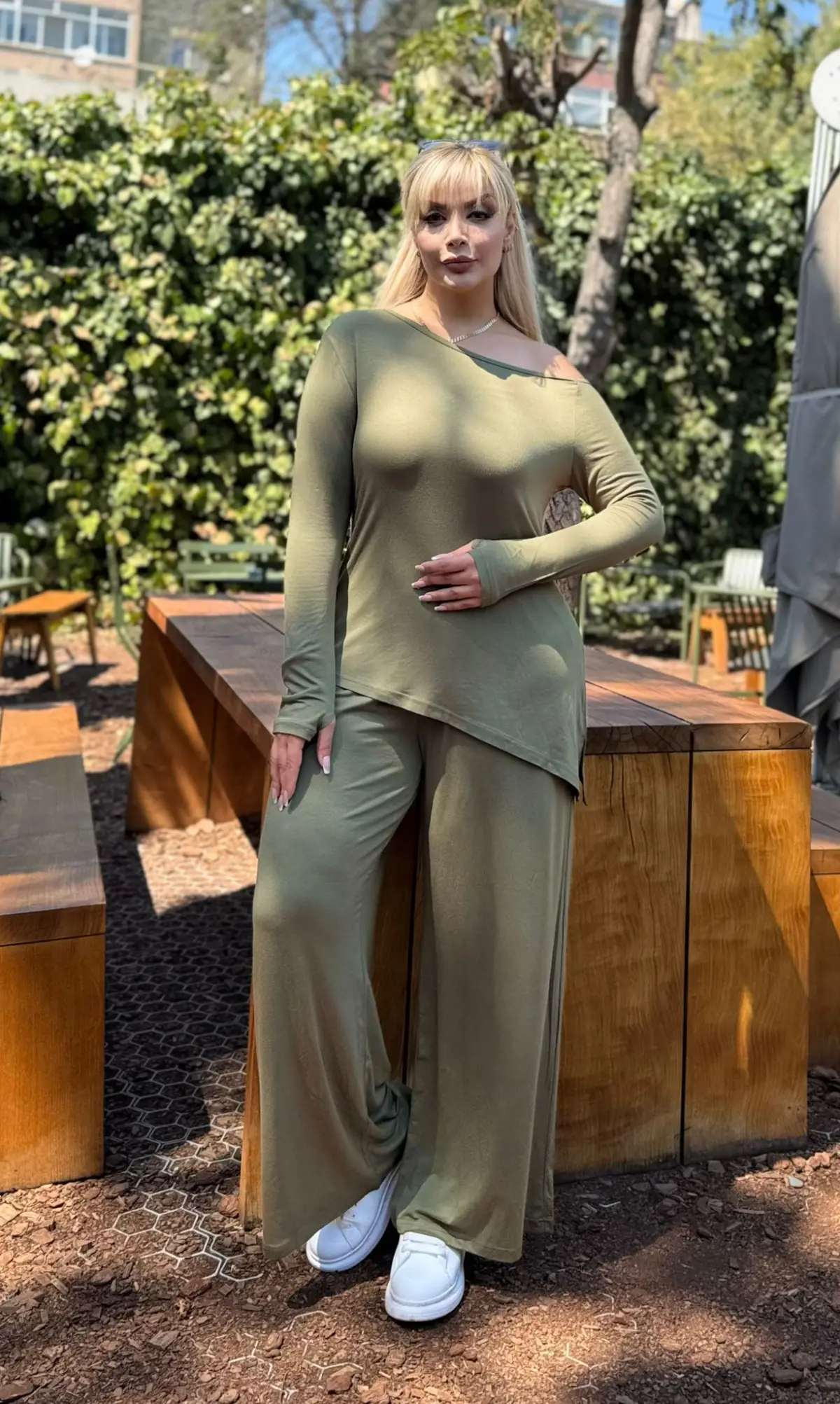  KADIN BÜYÜK BEDEN DEGAJE YAKA ASİMETRİK YIRTMAÇLI ESNEK VİSKON TAKIM