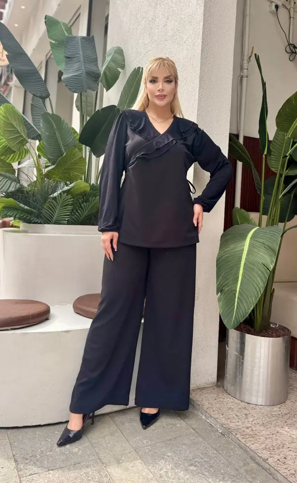  KADIN BÜYÜK BEDEN KRUVAZE BAĞLAMALI YAKA, CEPLİ BOL PAÇA LİKRALI SCUBA KREP ABİYE TAKIM