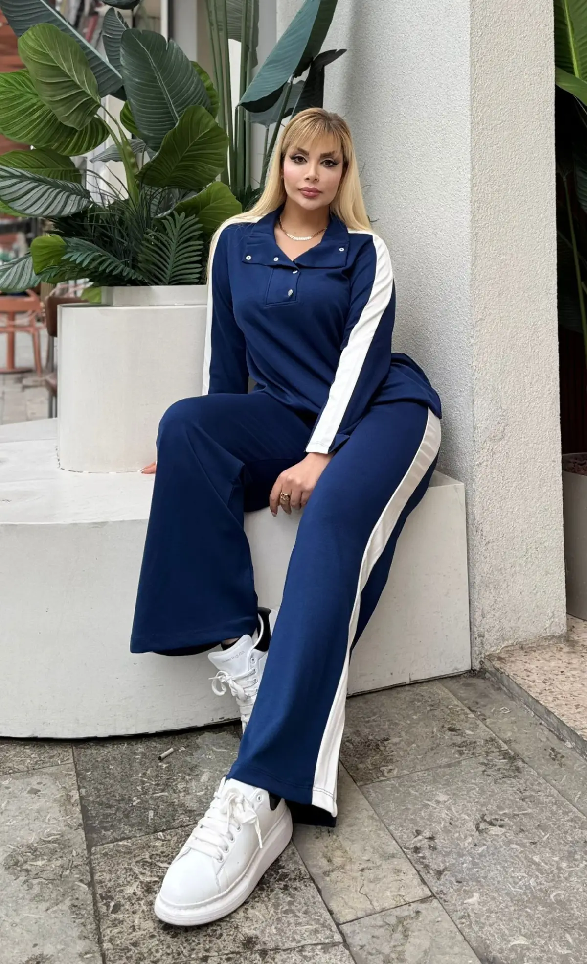 KADIN BÜYÜK BEDEN ÇITÇITLI DEVRİK YAKA LİKRALI OYSHO KUMAŞ TAKIM