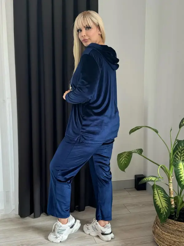 KADIN BÜYÜK BEDEN KAPŞONLU FERMUARLI ESNEK İTHAL KADİFE TAKIM